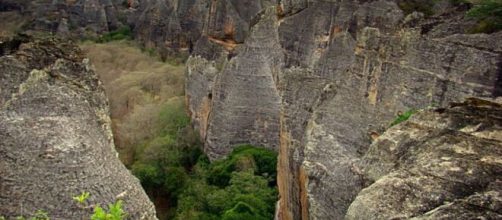 Parque Nacional da Serra da Capivara, no Piau&iacute; (Itatibamario/Wikimedia Commons)