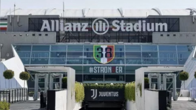 Il riferimento di Ziliani &egrave; ai 38 scudetti esposti all'Allianz Stadium.