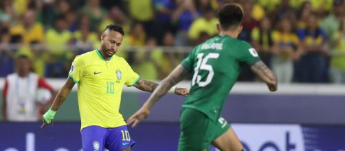 Neymar iniciou o jogo contra a Bol&iacute;via em busca da artilharia isolada da Sele&ccedil;&atilde;o. (Vitor Silva/CBF)
