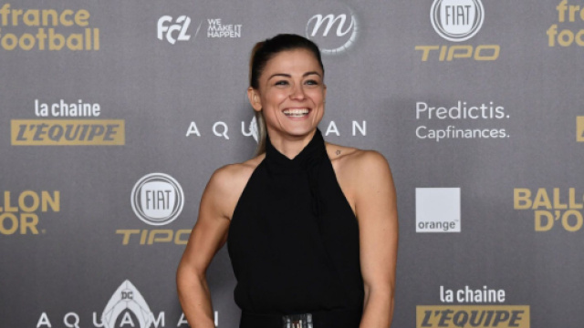 Laure Boulleau au Ballon d'Or (capture Twitter @canalplus)