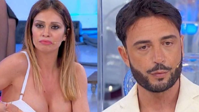 Uomini e Donne, Pamela Barretta punge Armando: 'Il karma &egrave; arrivato, sto volando'.