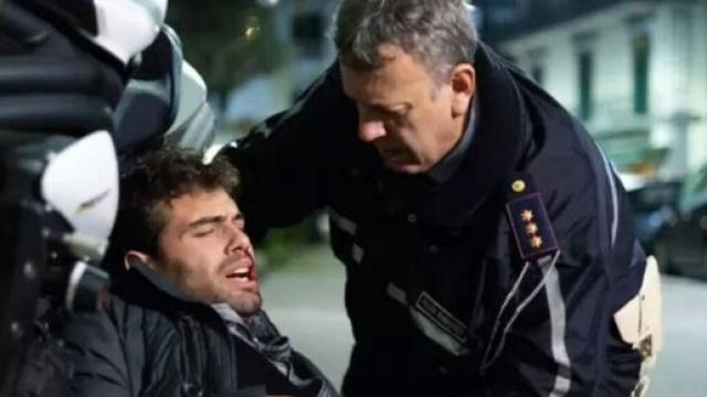 Un posto al sole, appuntamenti 22 e 23 gennaio: Nunzio pestato e soccorso da Guido