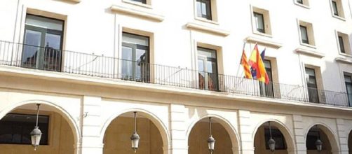 Audi&egrave;ncia Provincial d'Alacant (Wikimedia Commons)