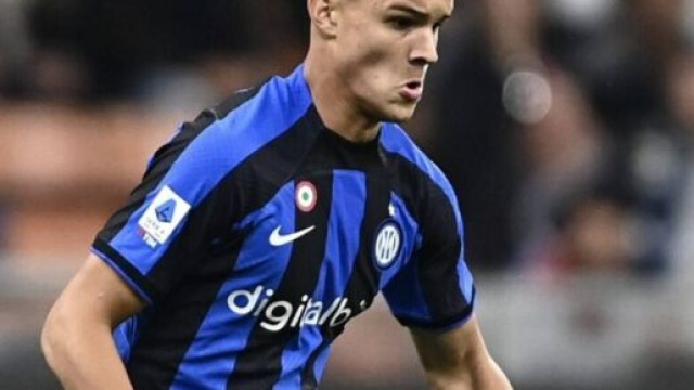 L'Inter rifiuta un'offerta del West Ham per Carboni, il Milan su Zirkzee per giugno.