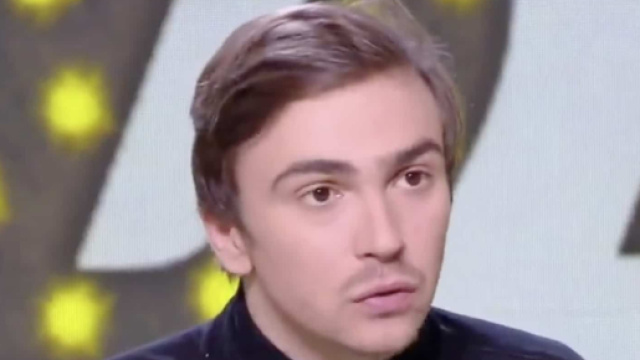 Bertrand Latour attaque Pau Lopez (capture X @lequipedusoir)