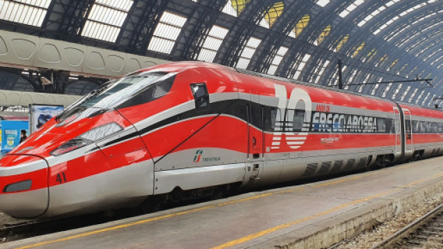 Ferrovie dello Stato cerca personale per lavori d'ufficio a tempo indeterminato