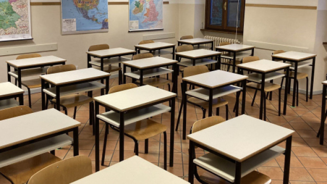 Concorso scuola docenti, scadenza al 9 gennaio: chiarito il concetto di servizio lodevole.