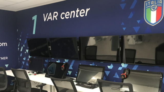 Regole cervellotiche e sviste incomprensibili: il Var inizia l'anno sotto processo