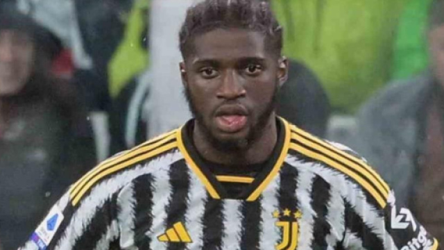 Juve, Schira: 'Iniziate trattative per prolungare contratto di Iling-Junior fino al 2028'.