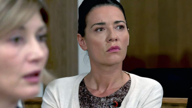 Lara Martinelli (Chiara Conti) e Magdalena Kovalenko (Natalia Giro) &copy; Un posto al sole.