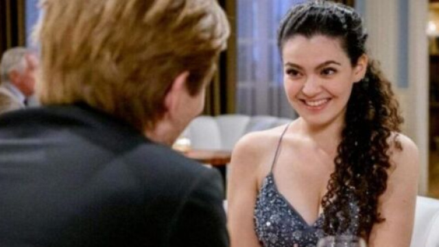 Shirin in una scena di Tempesta d'amore &copy; Mediaset.