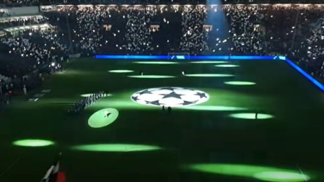 Stadio Juventus prima di una gara di Champions League - Screenshot &copy; YouTube.