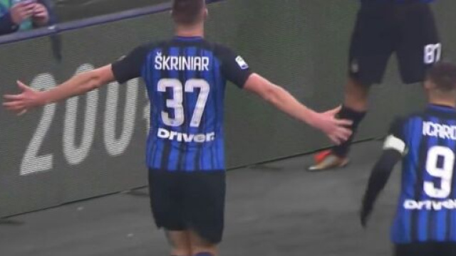 In foto di spalle Milan Skriniar con la maglia dell'Inter - &copy; Screenshot YouTube.