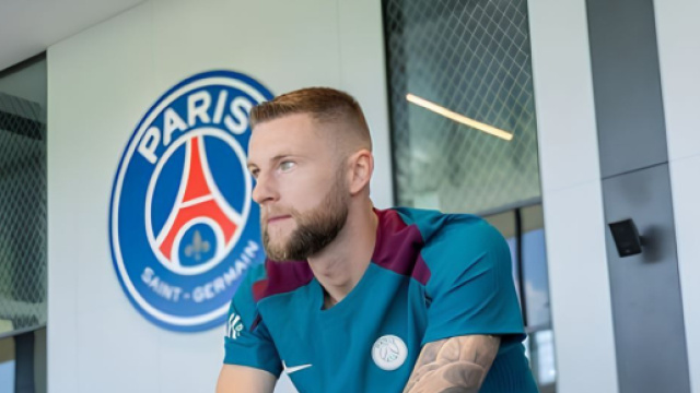 Milan Skriniar con la maglia del PSG &copy; Instagram.