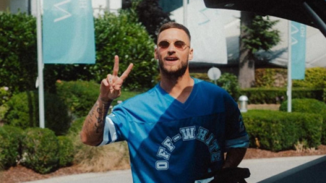 Marko Arnautovic arriva in ritiro &copy; Facebook