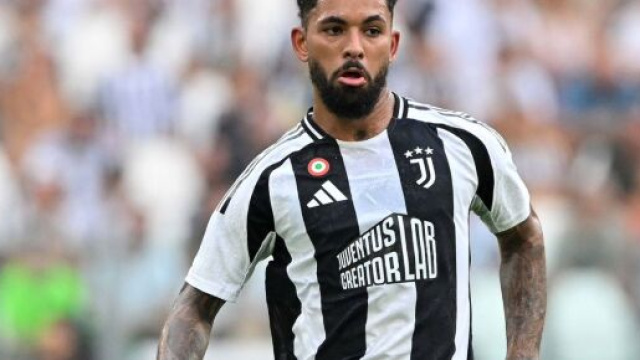 Douglas Luiz, centrocampista della Juventus. Foto &copy; Douglas Luiz