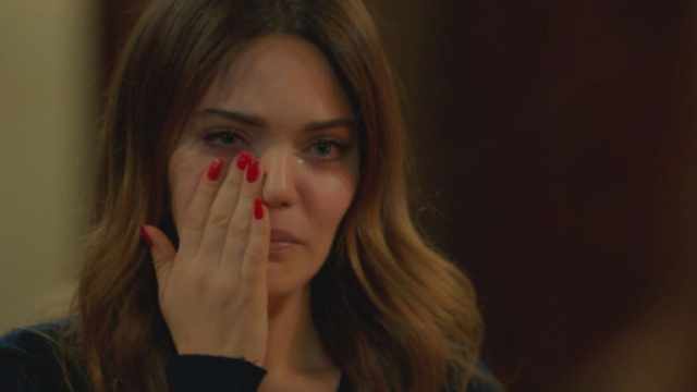 In foto Zuleyha nella soap Terra amara &copy; Mediaset.