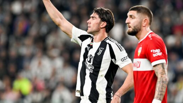 Dusan Vlahovic, attaccante della Juventus nella gara Juve-Stoccarda di Champions League stagione 2024/25. Foto &copy; Juventus FC