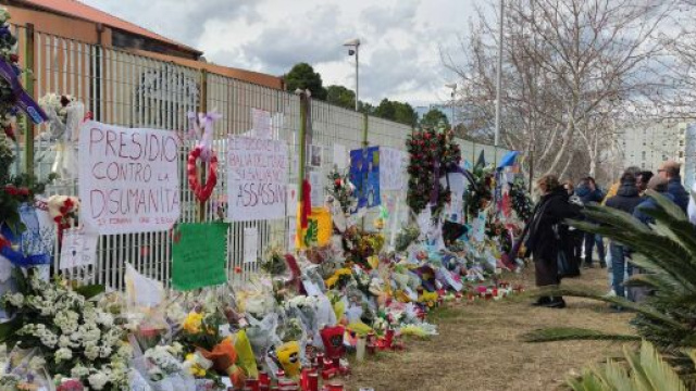 L'omaggio della citt&agrave; di Crotone alle vittime della Strage di Cutro - &copy; Facebook / Comune di Crotone