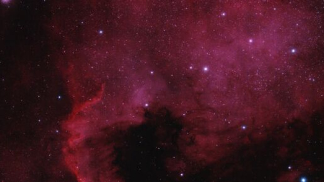 Cielo stellato e nebulosa &copy; Pexels.com