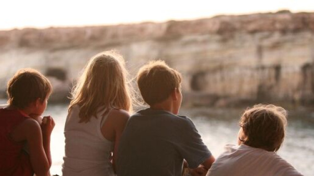 Amici che trascorrono del tempo insieme &copy; Pixabay