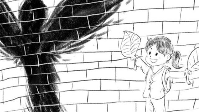 Bambina con foglie e ombra con ali &copy; Pixabay