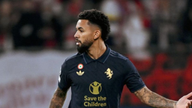 Douglas Luiz, calciatore della Juventus &copy; Instagram