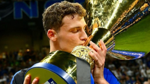 Pavard festeggia lo scudetto con l'Inter &copy; Instagram