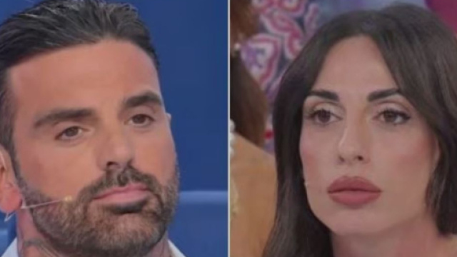 Mario Cusitore e la dama Morena a Uomini e donne &copy; Canale 5.