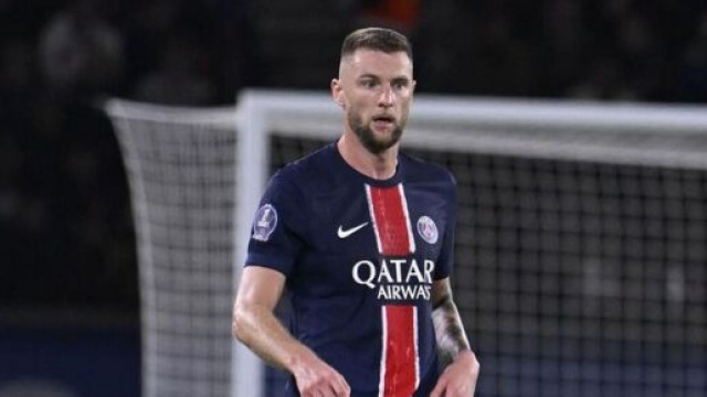 Milan &Scaron;kriniar con la maglia del PSG &copy; Instagram
