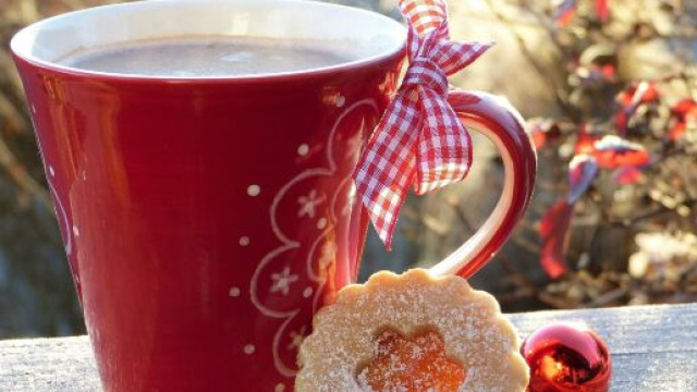 T&egrave; e biscotto &copy; Immagine di Pixabay.