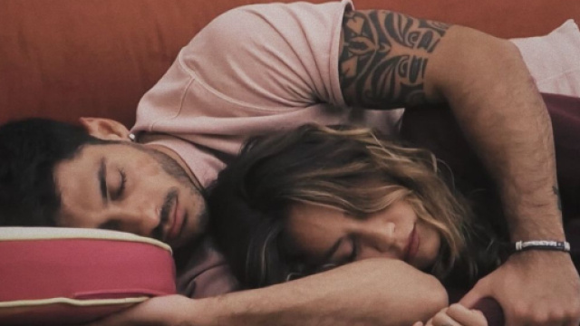 Javier Martinez e Helena Prestes - screenshot &copy; Mediaset