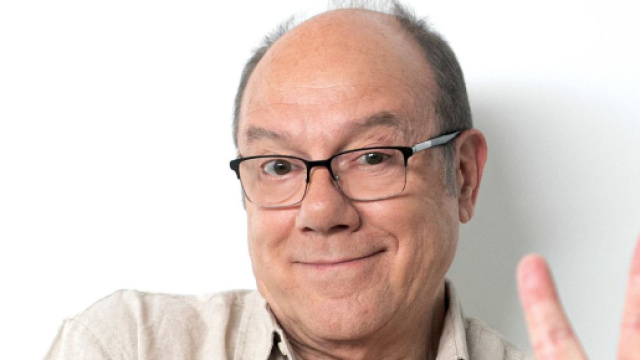 Carlo Verdone nella locandina della precedente stagione &copy; Vita da Carlo - Paramount
