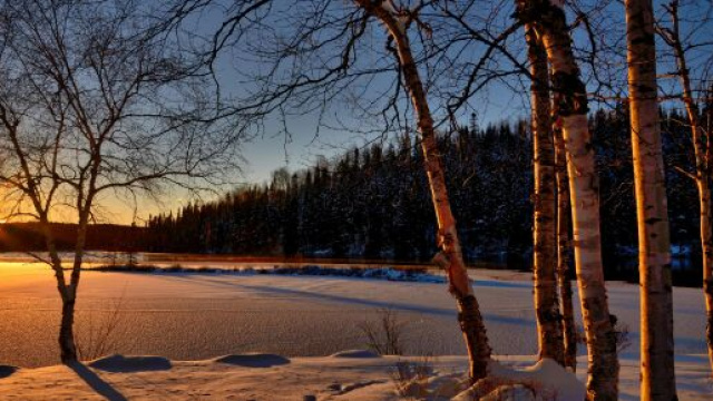 Paesaggio innevato al tramonto &copy; Pexels.com