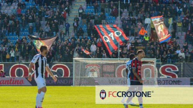 I tifosi del Crotone - &copy; Facebook / FcCrotone