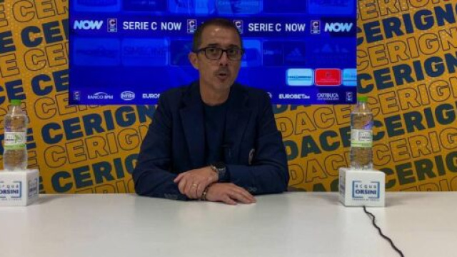 Emilio Longo, tecnico del Crotone &copy; Facebook