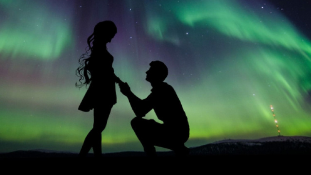Dichiarazione d'amore con aurora boreale - &copy; Pixabay.