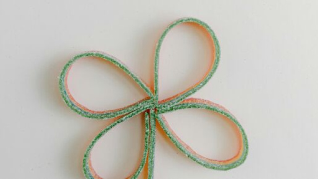 Quadrifoglio realizzato con materiale spugnoso-&copy; Pexels