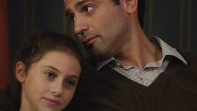 In foto Enrico e Anita de Il Paradiso delle signore, screenshot &copy; Rai 1