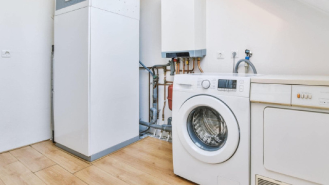 Foto repertorio di elettrodomestici.