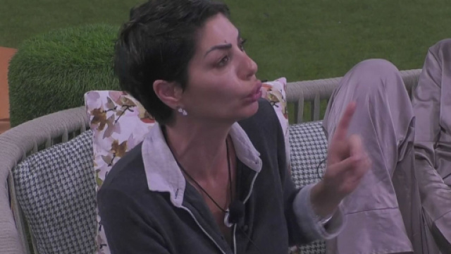 In foto Ilaria al Grande Fratello (screenshoot &copy; Canale 5)