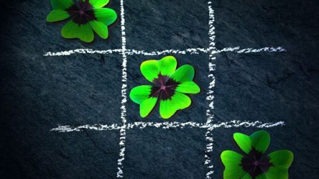 Dei quadrifogli allineati (&copy;pixabay)