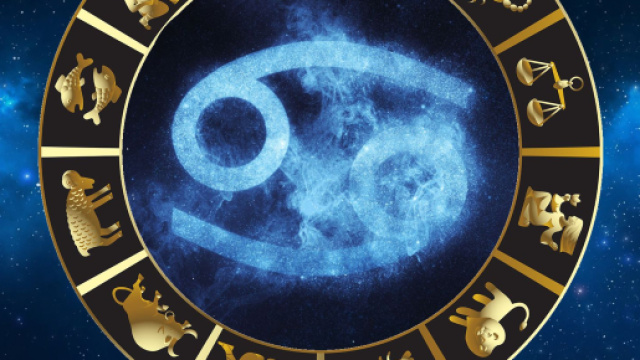 Previsioni astrologiche del 12 febbraio: Cancro romantico, Bilancia delusa.