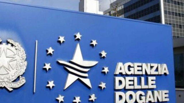 Concorso Agenzia delle Dogane e dei Monopoli, bando per 564 laureati: scadenza domanda 12 marzo