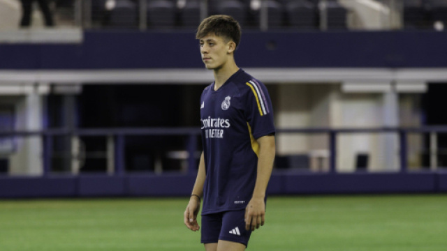 Il Milan non molla Conte e per il mercato si sondano Di Lorenzo e Guler.