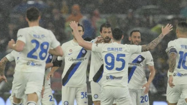 L'esultanza dell'Inter contro la Roma.