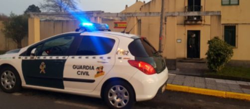 Los investigadores interrogaron a varios vecinos de la urbanizaci&oacute;n donde ocurrieron los hechos (Facebook/Guardia Civil)