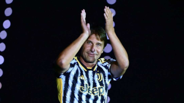 Conte: 'Pronto a tornare e vincere', tifosi della Juve in delirio: 'Riportatelo a Torino'