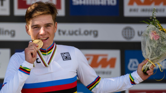 Remco Evenepoel nel 2018 dopo la vittoria del UCI Road World Championships Innsbruck/Tirol &copy;Wikimedia Commons