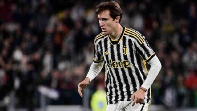 Juventus, Allegri dovrebbe rilanciare Danilo, Vlahovic e Chiesa titolari contro l'Hellas.